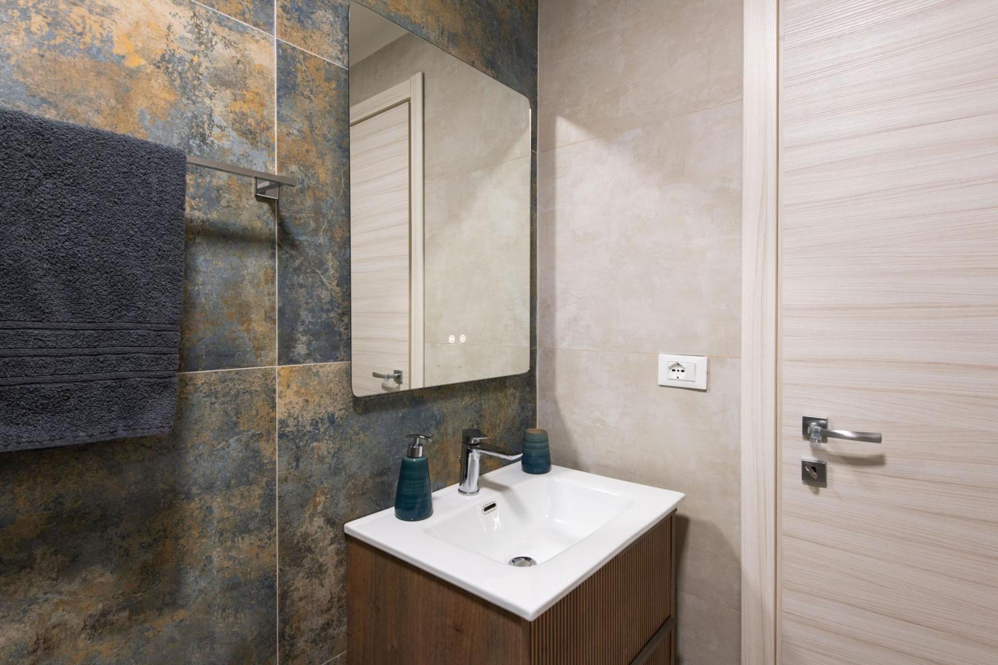 Villareale Flat - Palermo City Center Free Parking Екстер'єр фото